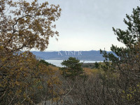 Krk, Vrbnik - gradbeno zemljišče 2700m2, pogled na morje