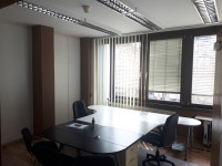 Lokacija poslovnega prostora:Maribor Center,Trg Leona Štuklja 5, 20 m2