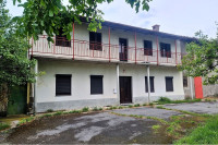 NAPRODAJ - Hiša na ARTVIŽAH