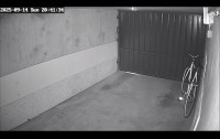 Oddamo garažo Osenjakova, Nove Fužine, mesečno plačilo, video nadzor