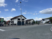 ograjeno parkirišče avtodomov in prikolic z videonadzorom