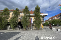 Opremljena pisarna v samem centru