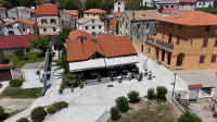 Otok Susak, hiša z restavracijo
