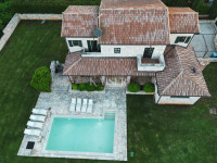 Poreč, Istra, kamnita vila z bazenom
