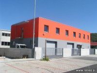 Poslovni prostor // Industrijski objekt - Solkan, 700,00 €/mesec