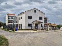 Prodaja moderne montažne kuće u Fažani – 300 m od mora, možnost dozida