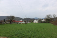 "Prodamo: Sanjska zazidljiva parcela v Krški vasi"