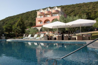 Pula - hotel ob morju