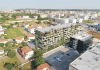Pula! Večstanovanjska, moderna zgradba z dvigalom, blizu centra.