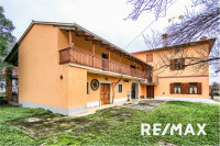 SAMOOSKRBOVANA KMETIJA hiša+zemljišče+zbiralnik