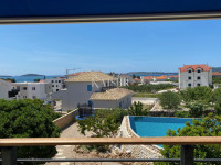Šibenik, Brodarica - Vila z bazenom in pogledom na morje