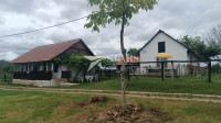 Slunj - Mir, gozd in travniki - avtohtono podeželsko posestvo na 49.38