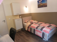 BRIGHT ROOM NEAR CENTER (bills included) - from 1.1. until 15.2.2026