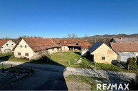 Sončna zazidljiva parcela