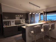 Novi Vinodolski - 2-sobno stanovanje z dnevno sobo v centru mesta s pa