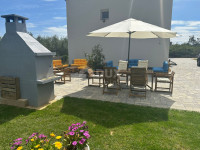 ZADAR, VIR - Prostorna hiša s 5 apartmaji
