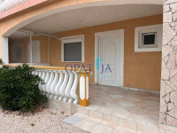 Vir, le 50m do morja - stanovanje v pritličju