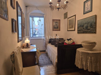 Zadar, Pag - kamnita hiša v središču Paga v bližini trga, le nekaj kor