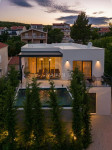 Zadar, Pridraga - moderna vila z bazenom, druga vrsta do morja