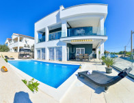 NIN, ZATON - Čudovita vila s 6 apartmaji