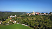Zazidljivo zemljišče Oprtalj, 900m2