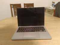 Podam Macbook pro 256GB