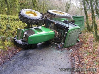 KUPIM POŠKODOVAN TRAKTOR ali V OKVARI tel.:031336429