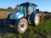 traktor NEW HOLLAND 100 ks