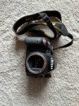 Nikon D3200 z dvema objektivoma in torbo