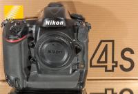 ⭐️ Nikon D4s ... prvi zaklop, 31.959 proženj (mint)