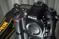 Nikon D7100 ❤️ KOT NOV! … (lahko tudi s kakim objektivom)