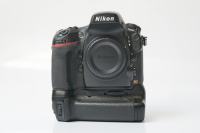 Nikon D800 + grip + kartice