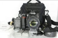 Nikon D90 + battery grip + 2x EN-EL3e + Nikkor 18-105 VR + torba
