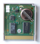 Nintendo Game Boy - menjava baterij v disketah/kasetah