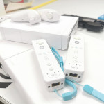 Nintendo Wii v beli, rabljen par ur.. 24 mesečna garancija, oprema, ig