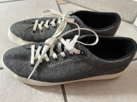 Tommy Hilfiger 43