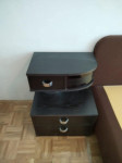 Dve nočni omarici