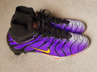 Nogometne čevlje Nike
