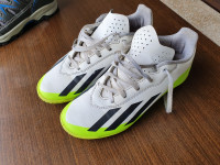 Nogometni čevlji 36 za dvoranski nogomet