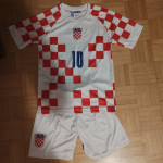 Nogometni dres - Modrič št. 152