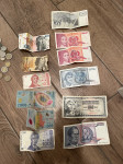 Prodam nekaj različnih bankovcev, kovancev, cena od 1€ naprej...