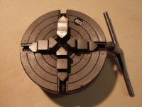 Prodam nerabljeno nastavljivo stružno glavo EMCO fi120