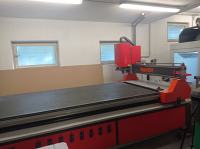 CNC rezkalni stroj 1,5x3m
