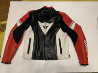Dainese usnjena moto jakna, št. 50, kot NOVA!