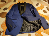 Eleganten ozko krojen suknjič Zara, št. 48