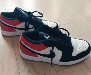 Superge Air Jordan 1 Low “Black toe” – velikost 44