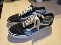 Čevlji Vans št. 42