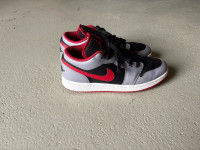 Nike air jordan 1 low fantovski originalni št. 40