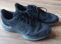 Nike športni čevlji št. 44