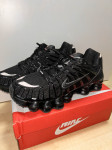 Prodajam nove Nike Shox superge v črni barvi, velikost 44, nikoli noše